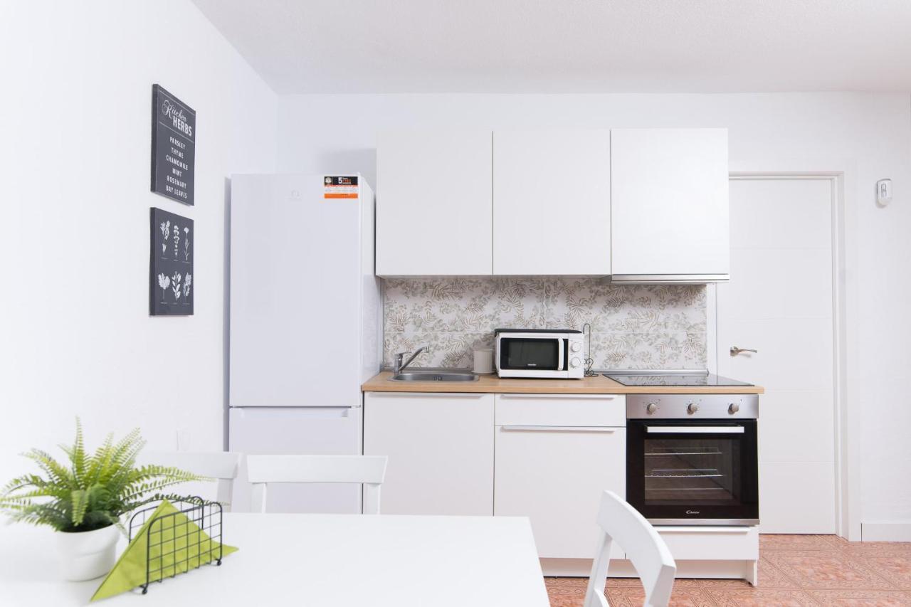 Sea View, Newly Renovated, 2 Bedrooms Apartment In Costa Adeje Exteriör bild