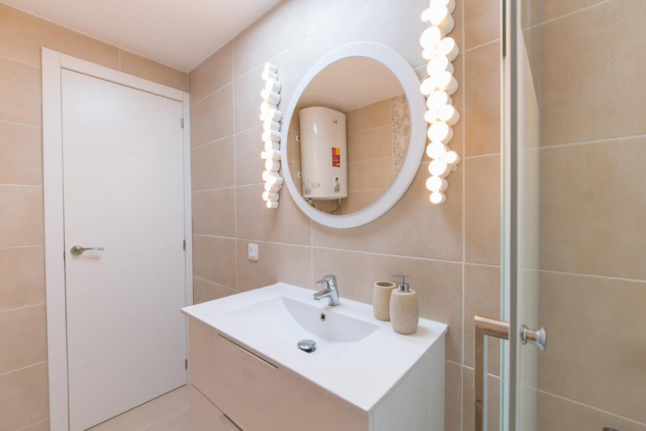 Sea View, Newly Renovated, 2 Bedrooms Apartment In Costa Adeje Exteriör bild