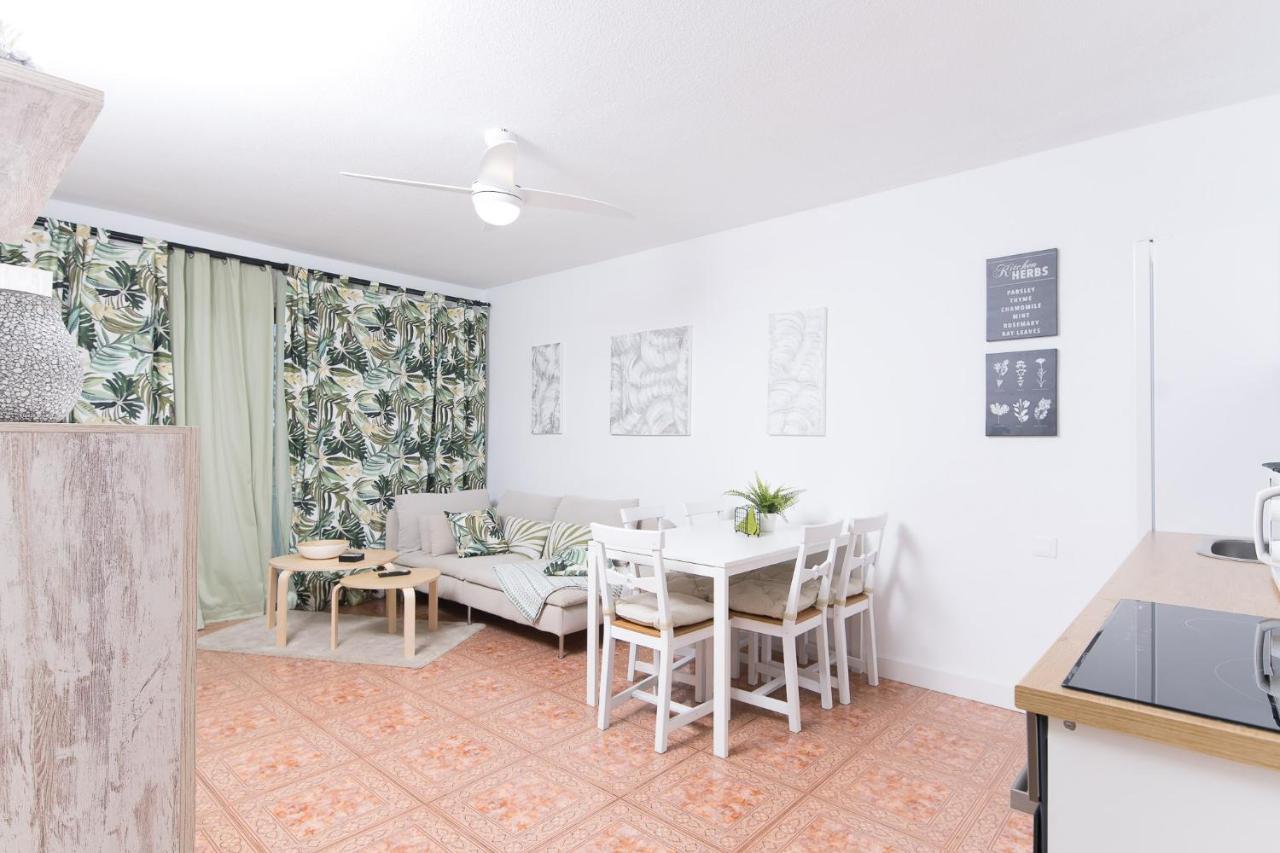 Sea View, Newly Renovated, 2 Bedrooms Apartment In Costa Adeje Exteriör bild